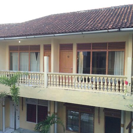 Rita Za Hotel Kuta  Exterior photo