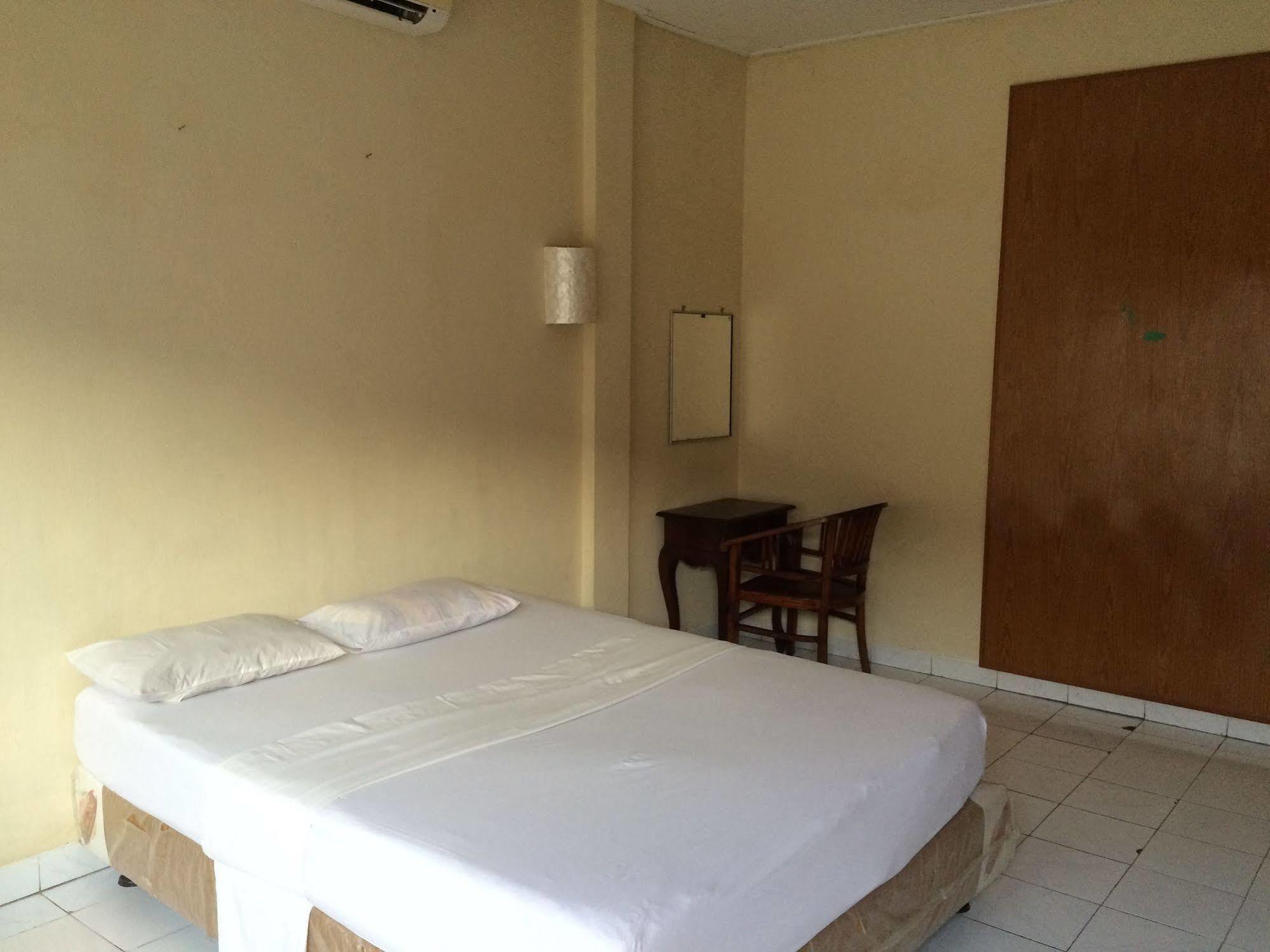 Rita Za Hotel Kuta  Exterior photo