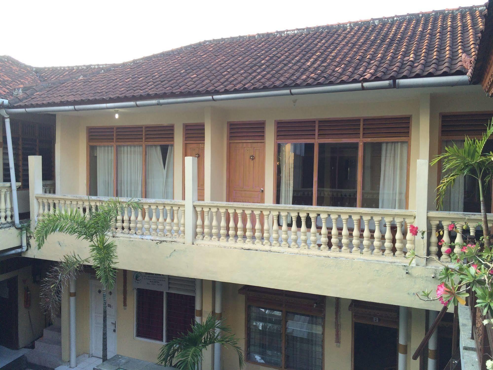 Rita Za Hotel Kuta  Exterior photo